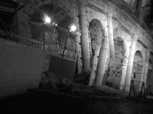Paseo nocturno alrededor del Coliseo 15. 2016