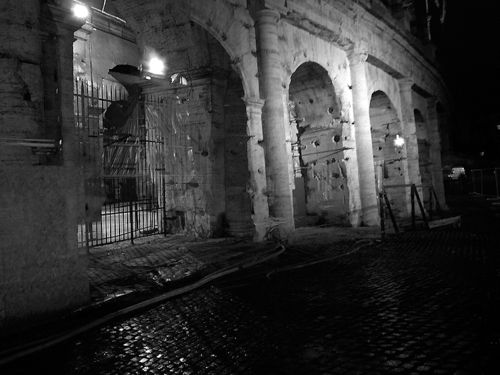 Paseo nocturno alrededor del Coliseo 19. 2016
