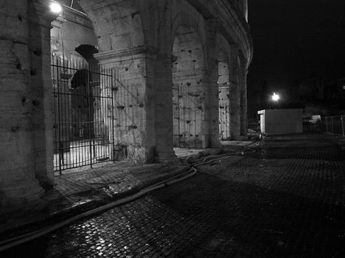 Paseo nocturno alrededor del Coliseo 20. 2016